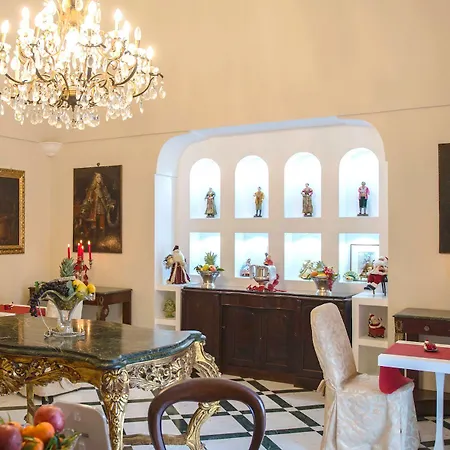 Relais La Rupe Гостевой дом Сорренто