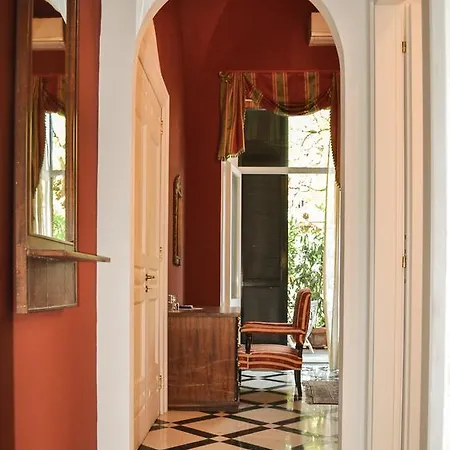 Гостевой дом Relais La Rupe 4*
