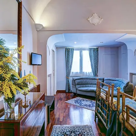Relais La Rupe Гостевой дом Сорренто
