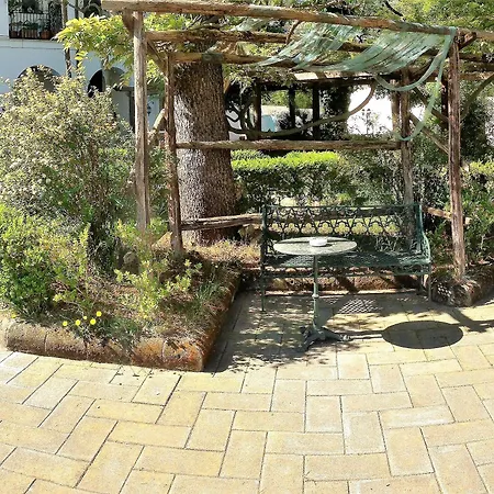 Pensión Relais La Rupe 4*