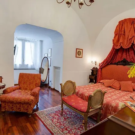 Relais La Rupe Гостевой дом