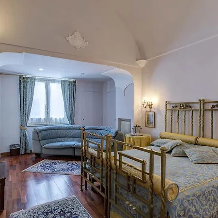 Гостевой дом Relais La Rupe