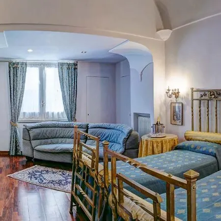 Relais La Rupe Гостевой дом