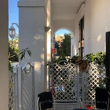 Relais La Rupe Гостевой дом Сорренто