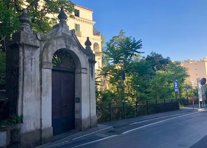 Relais La Rupe Konukevi 4*