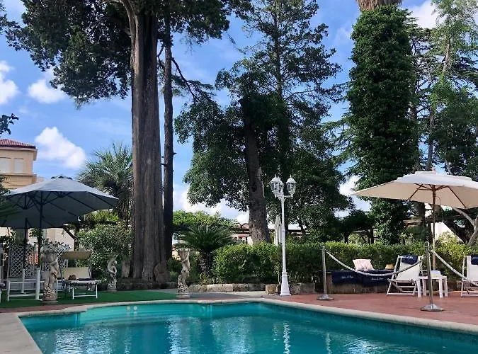 Relais La Rupe Guest house 4*