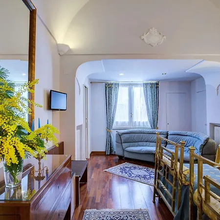 Relais La Rupe Πανσιόν 4*