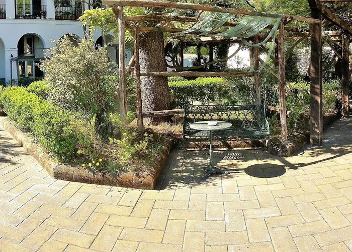 Pensionat Relais La Rupe 4*